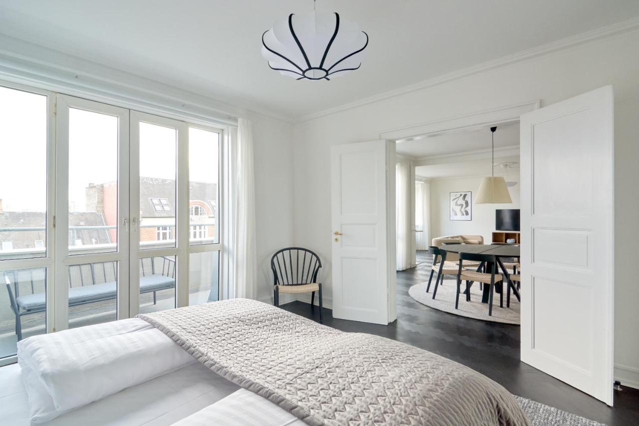 Beautiful 3 Bedroom Apartment Near Shopping & Metro コペンハーゲン エクステリア 写真