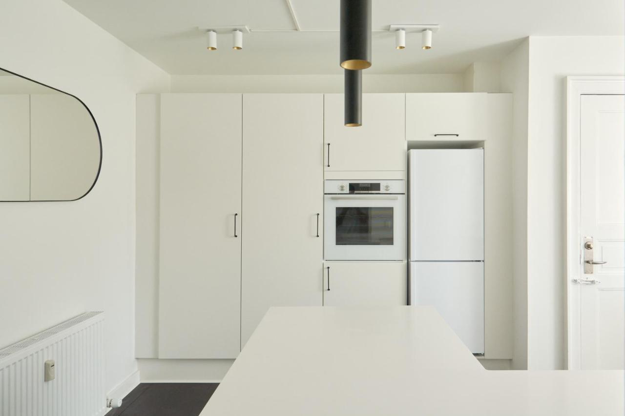 Beautiful 3 Bedroom Apartment Near Shopping & Metro コペンハーゲン エクステリア 写真