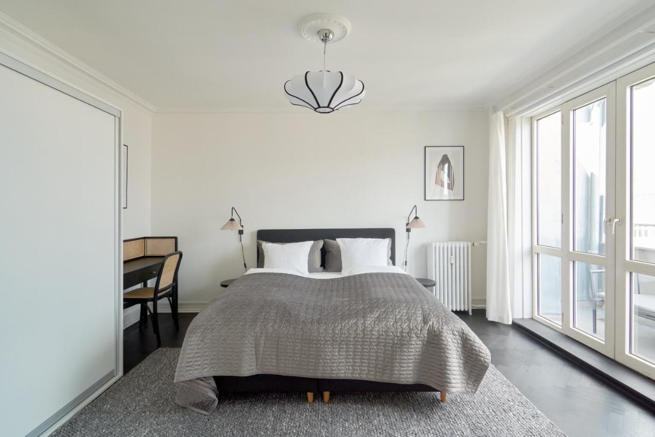 Beautiful 3 Bedroom Apartment Near Shopping & Metro コペンハーゲン エクステリア 写真
